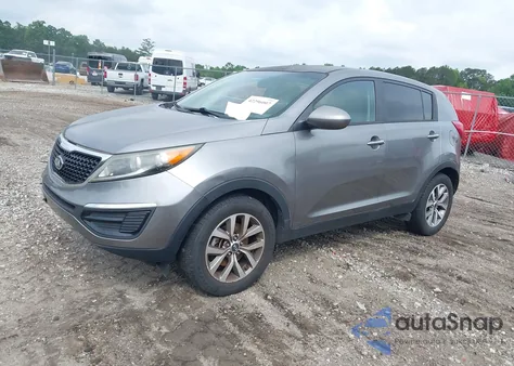 2016 Kia Sportage Lx z USA, uszkodzony, nr VIN KNDPB3AC5G7866622